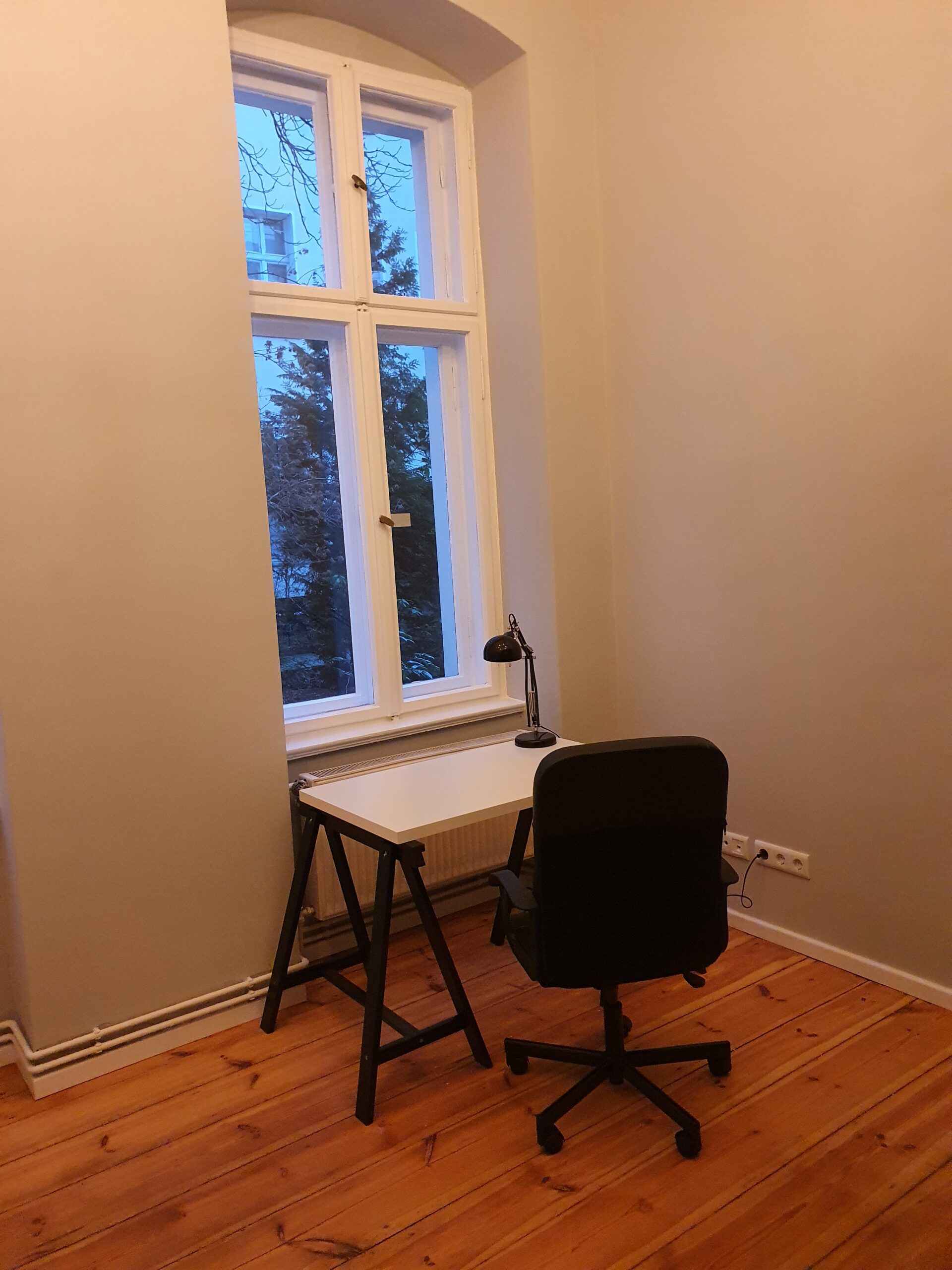 Zimmer 1 Arbeitsbereich 1